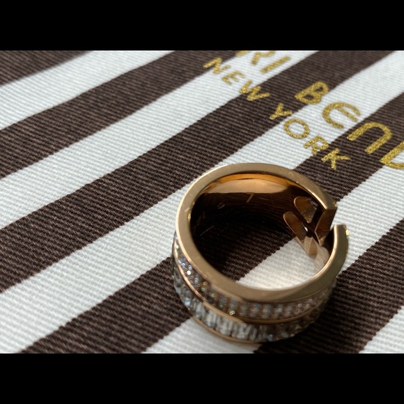 Henri Bendel Deco Split Crystal ring Rose Gold 7 - Picture 7 of 8